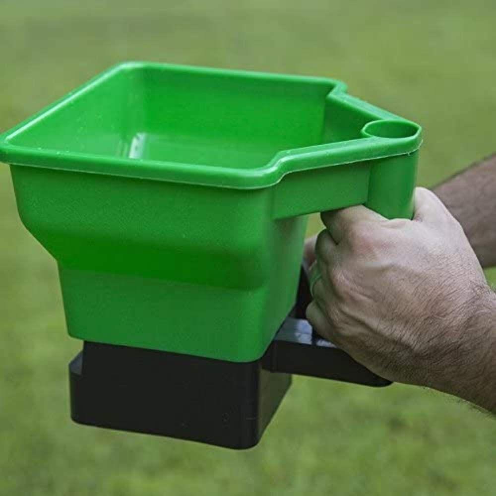 Lawn Fertiliser Spreader